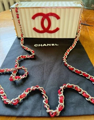 Chanel Rouge Coco Baume Bálsamo Con Color Hidratante 758-Blushing Pink 3g