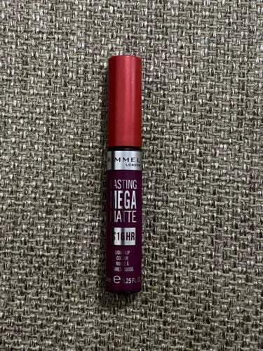 Rimmel London Lasting Mega Matte Liquid Lip Colour 940-Rock Me Purple 7,4ml