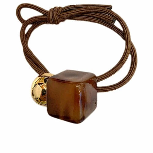 Inca Goma Con Adorno Figura Cubo y Bola 1 U